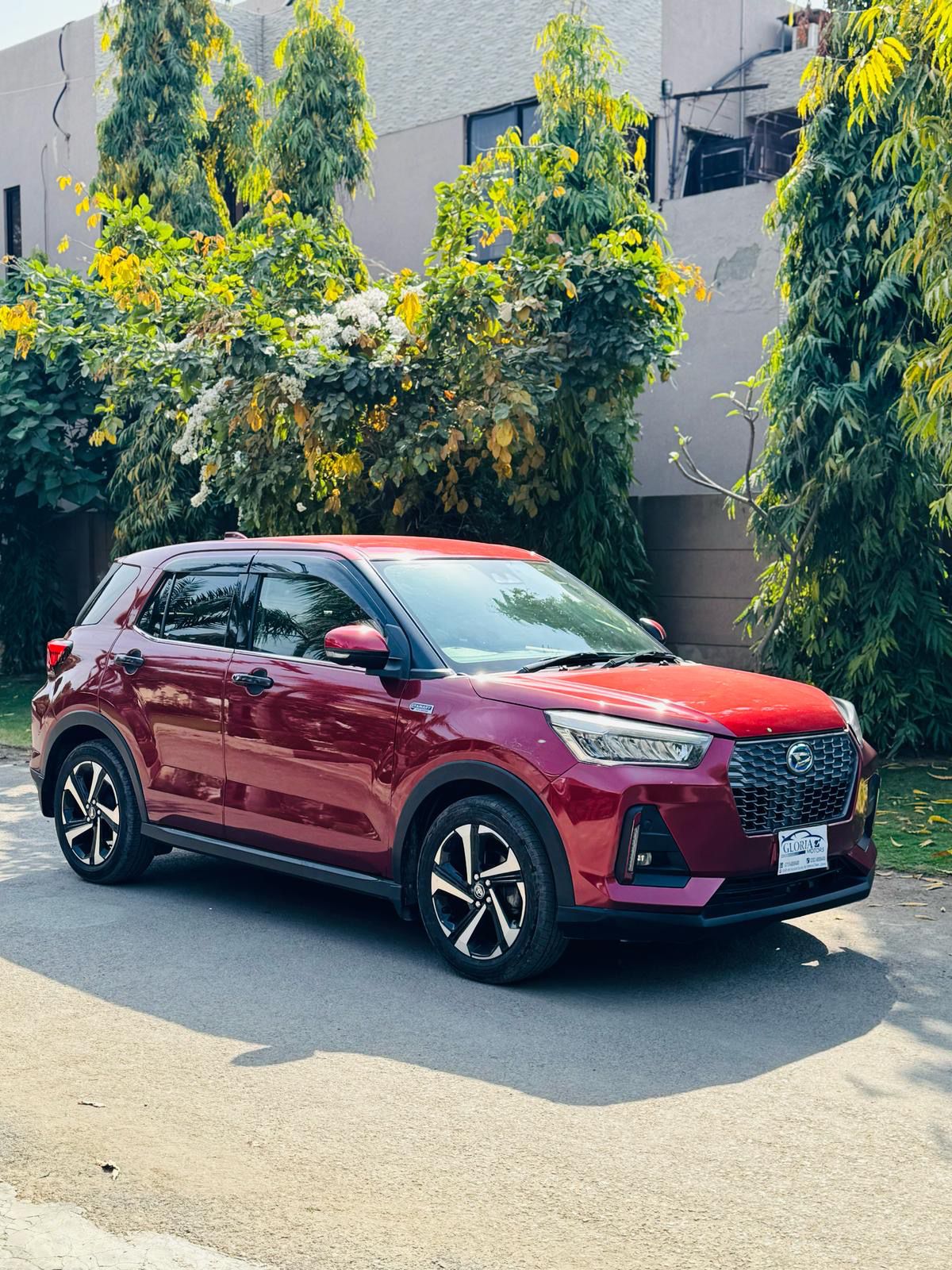 Start by uploading the images of your vehicle to the Autoznap platform. · Using our AI-powered car background replacement tool, the system precisely identifies and.